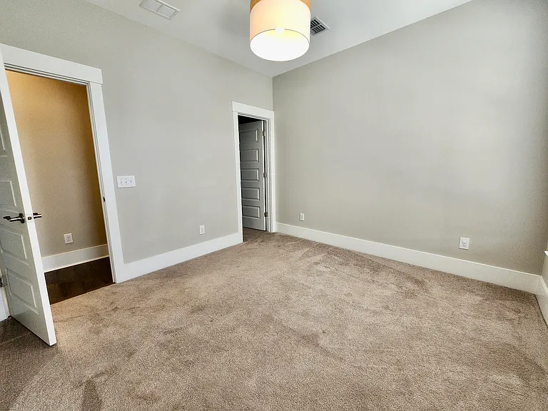 3132 Sturbridge Rd — Photo 16