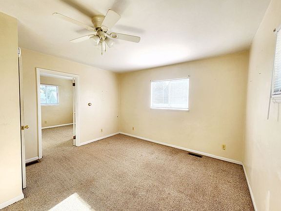 5th image of 721-727 Louise Ave #723