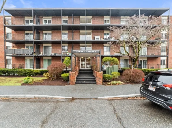 45 Oval Rd APT 16, Quincy, MA 02170