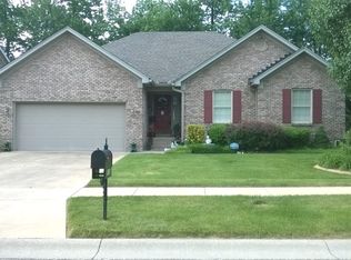 9103 Auburn Woods Ct, Louisville, KY 40214