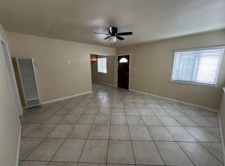 9251 Stewart And Gray Rd, Downey, CA 90241