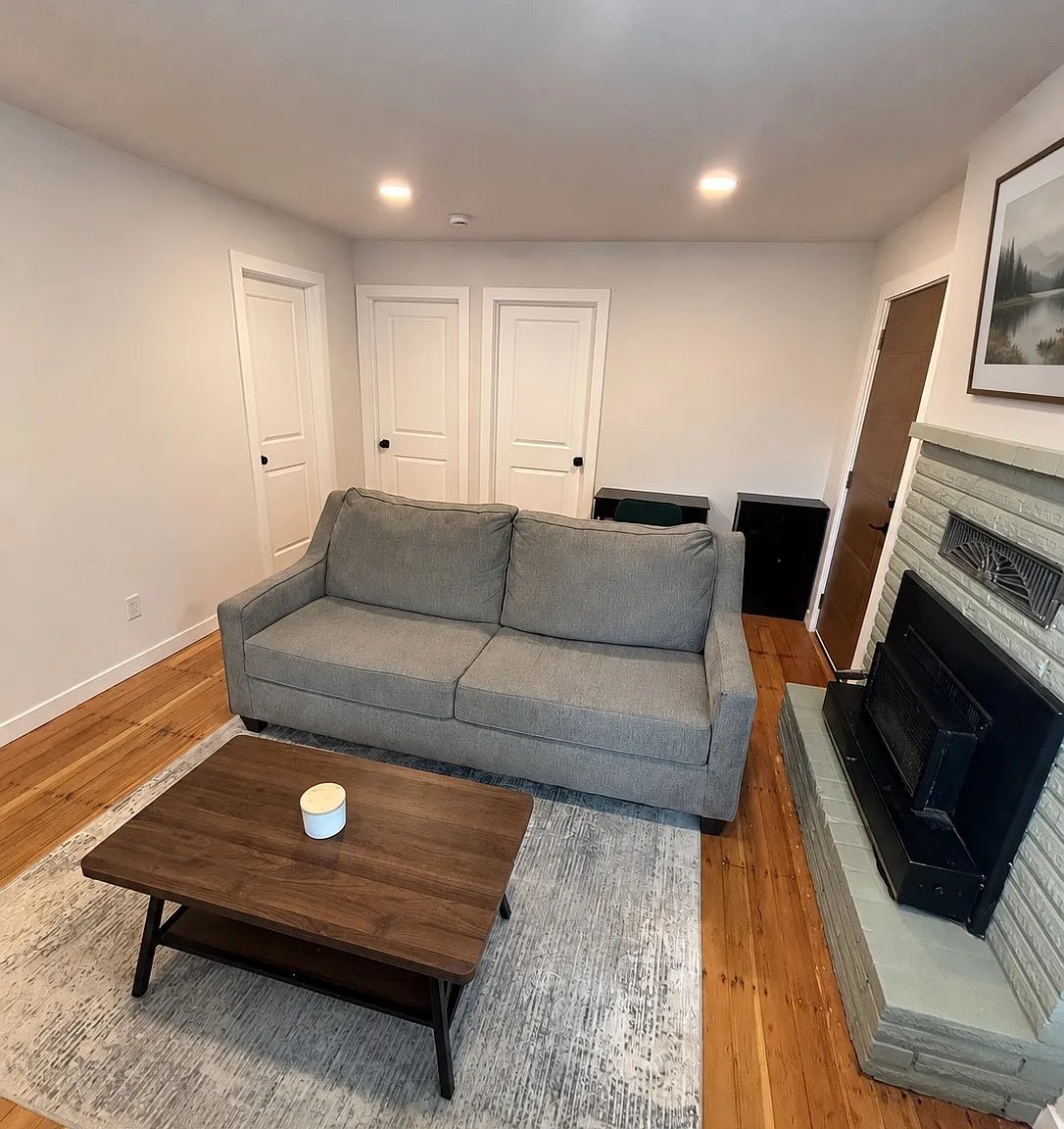 2 bed, 900 sqft, $2,750 — Photo 3