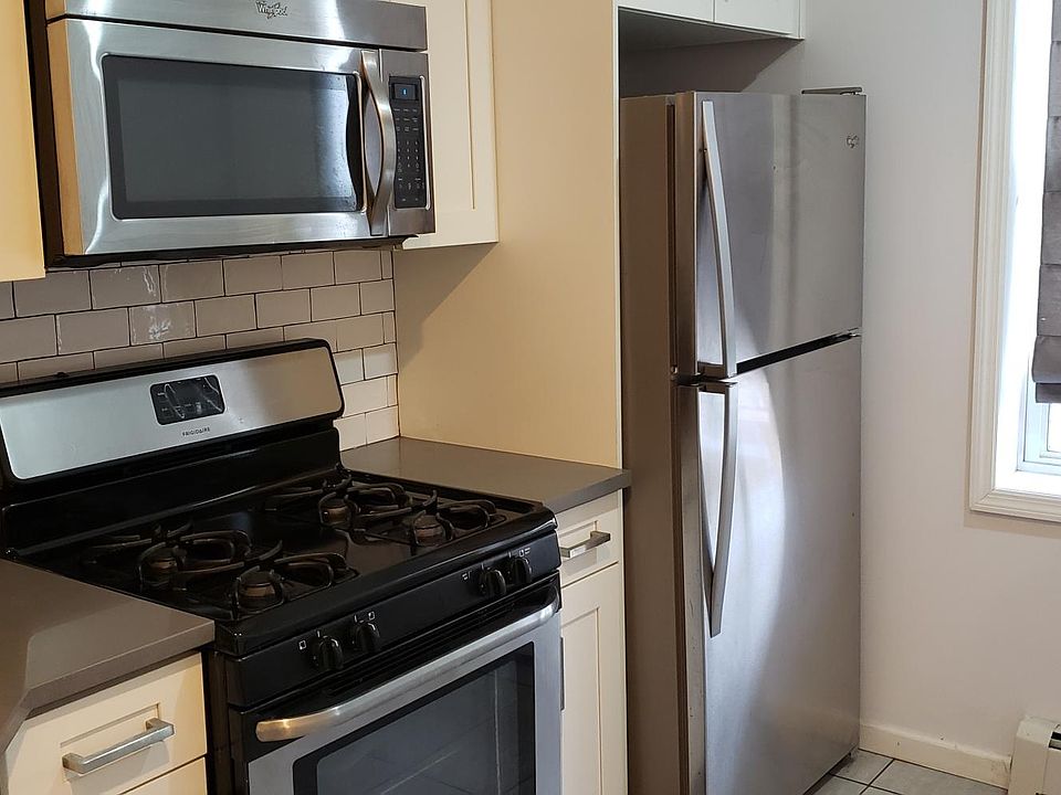 1st image of 951 E 89th St #2