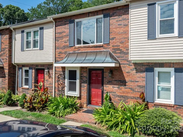 2705 N Center St APT 78, Hickory, NC 28601