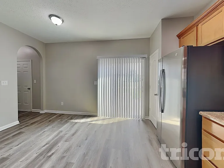 2027 Shadow Creek Blvd — Photo 4