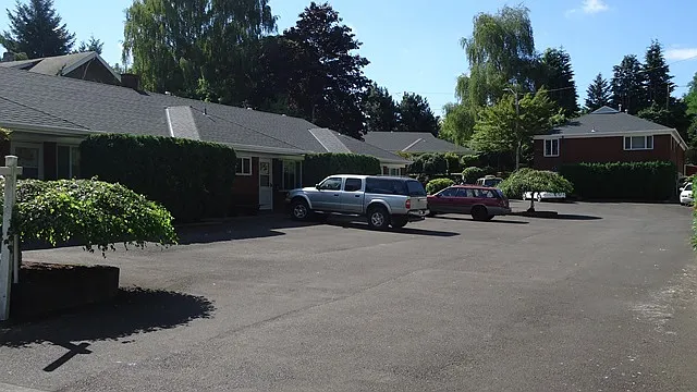 3930 SE Francis St — Photo 36