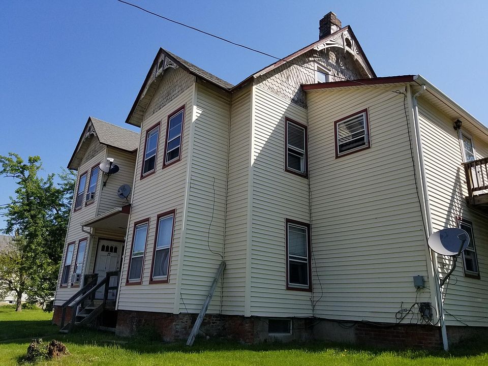 1st image of 22 Clove Ave