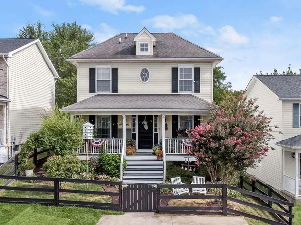 613 E East St, Brunswick, MD 21716