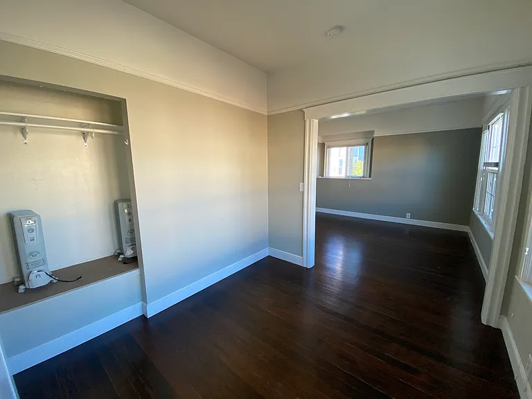 4627 Shattuck Ave #B — Photo 13
