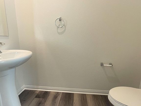 5th image of 7345 Celosia Ln