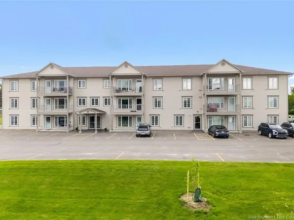 195 Reynolds St #318, Fredericton, NB E3A 0S5