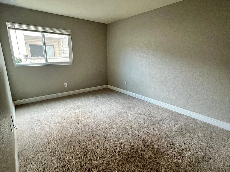 700 McCoy Ct #24 — Photo 12