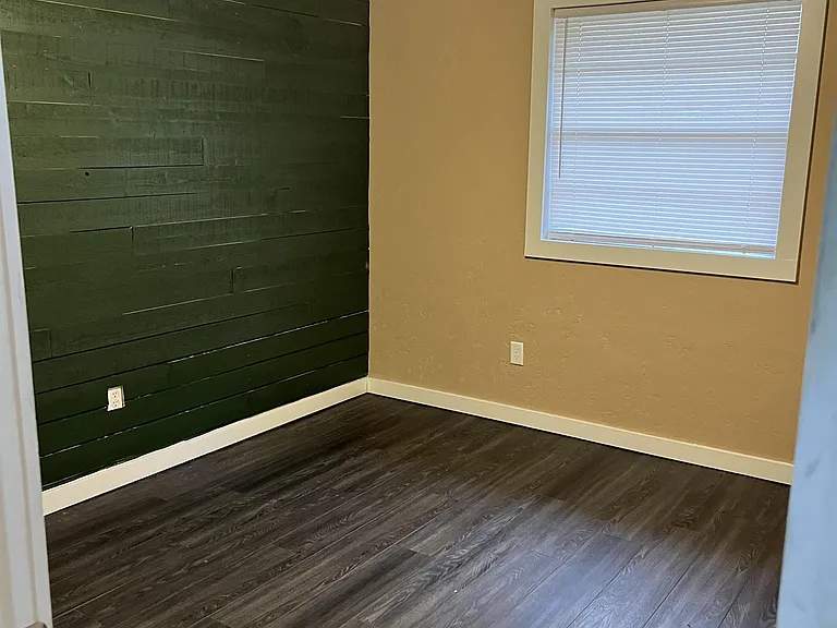 2306 NE Village Dr — Photo 17