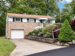 4524 Dawn Rd, Gibsonia, PA 15044