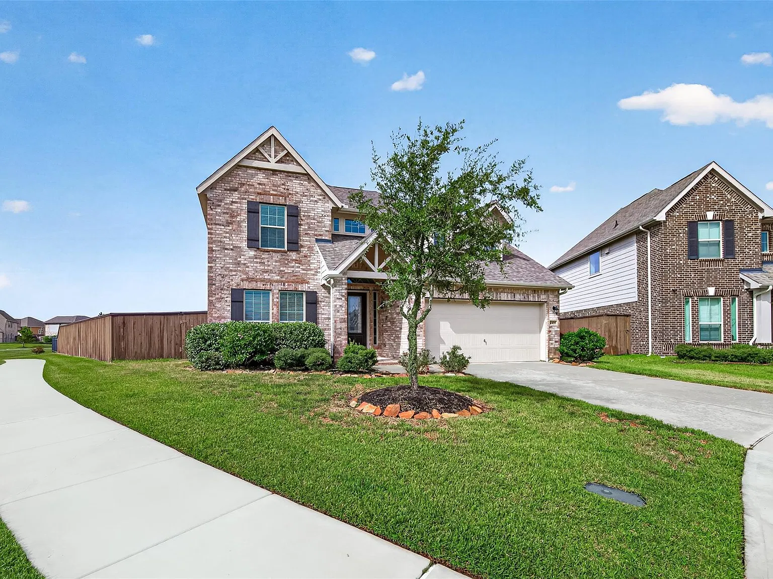 4 bed, 3.5 bath, 2778 sqft, $2,749 — Photo 2