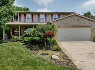 6718 Woodsedge Dr, Middletown, OH 45044