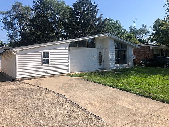 2nd image of 13 Mario Dr