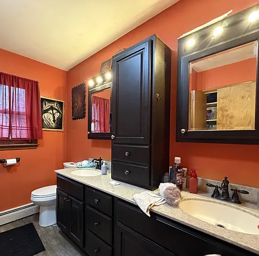 2308 Slayback St — Photo 4