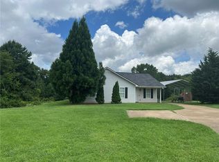 104 Stonegate Dr, Cedartown, GA 30125