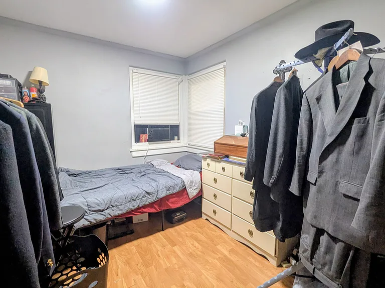 412 W Nelson St #412.5 — Photo 11