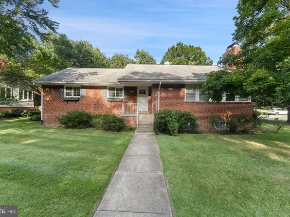 6801 Wells Pkwy, Hyattsville, MD 20782