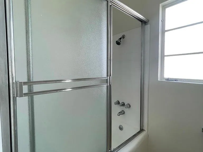 2625 Cloverfield Blvd — Photo 10