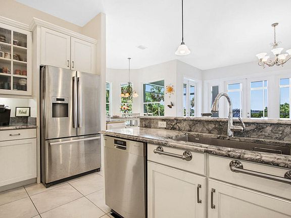 5th image of 12206 Riverbend Ct