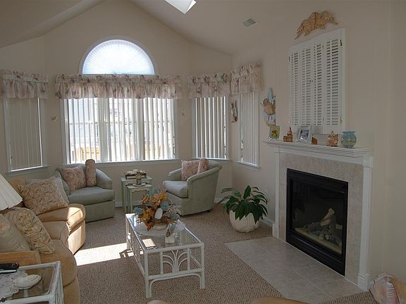 2nd image of 3330 Haven Ave #2