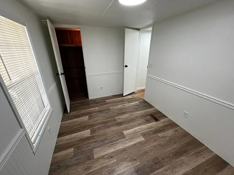 7004A Mills Rd — Photo 18