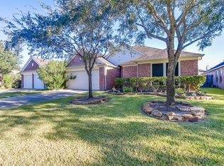 14121 Spring Knoll Ln, Rosharon, TX 77583