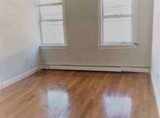 381 Sumner St #3, Boston, MA 02128