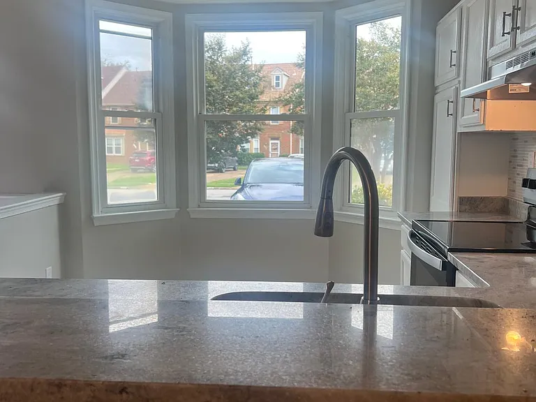 1121 Killington Arch — Photo 4