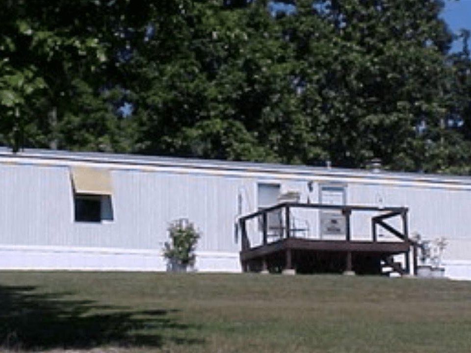 1st image of 102 Knollwood Ln