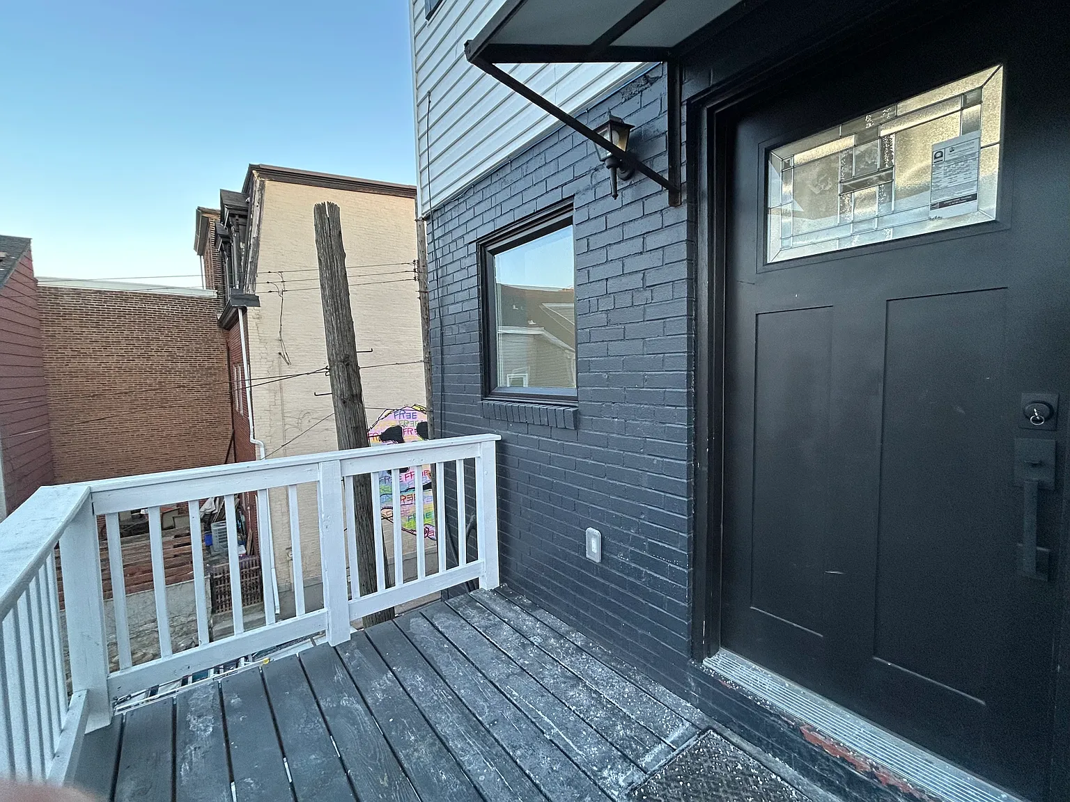 918 Peralta St photo 1