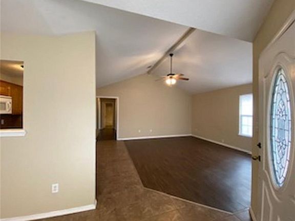 2nd image of 1942 Green Meadow Dr