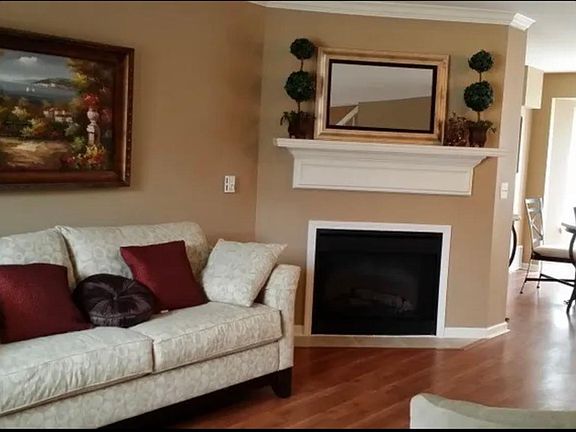 3rd image of 5780 Stoney Pl S