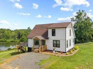 447 Skyland Lakes Dr, Fancy Gap, VA 24328