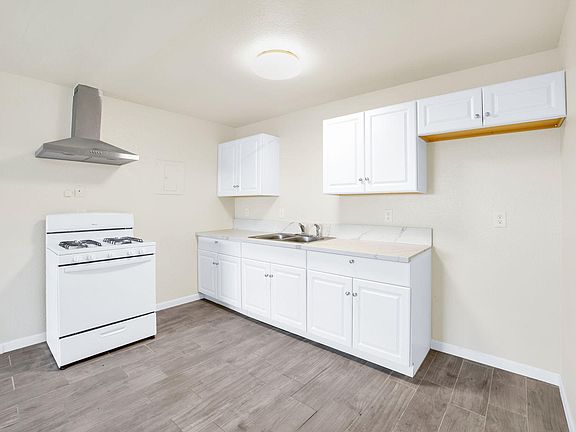 5th image of 11906 1st Ave APT 6