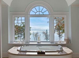 260 Bay View St, Camden, ME 04843