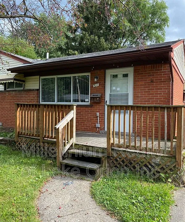 317 W Princeton Ave