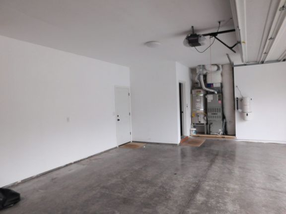 3rd image of 11906 NE 40th Ave