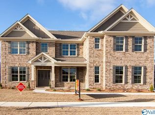 7904 Gabriela Dr NW, Huntsville, AL 35806