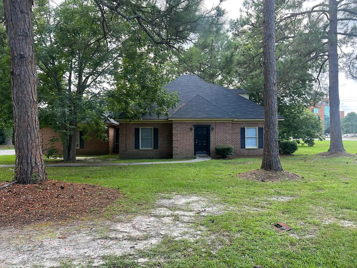 Building Photo - 200 Merrywood Dr