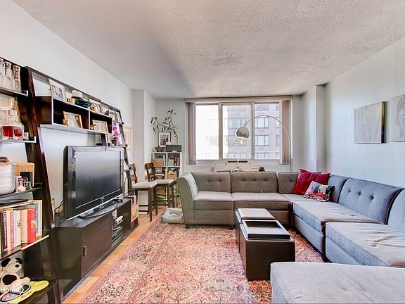 3rd image of 345 E 93rd St APT 12J