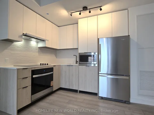 1007 The Queensway, Toronto, ON