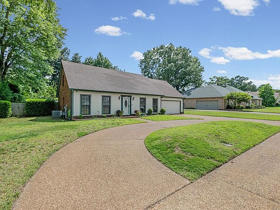 2nd image of 4729 Cedar Ridge Dr