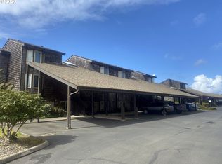 1060 Bay St APT 6, Florence, OR