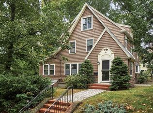 30 Westview Ter, Newton, MA 02465