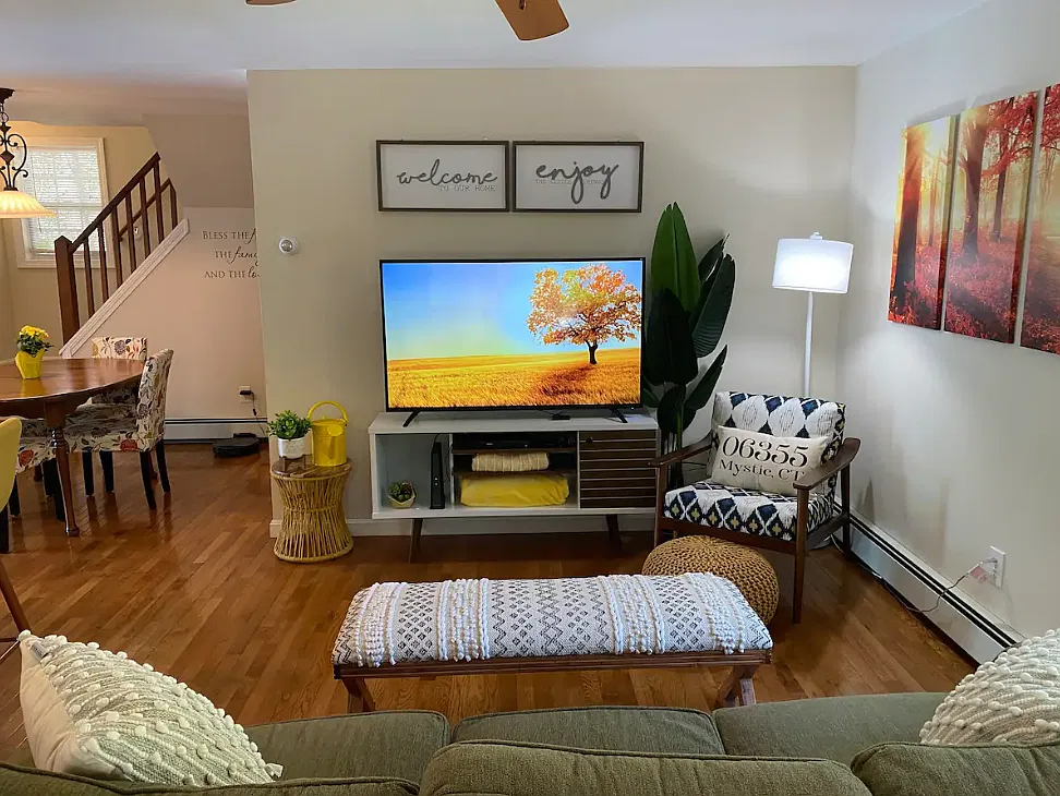 3 bed, 1116 sqft, $2,500 — Photo 1