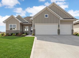 935 Yorkshire St, Northliberty, IA